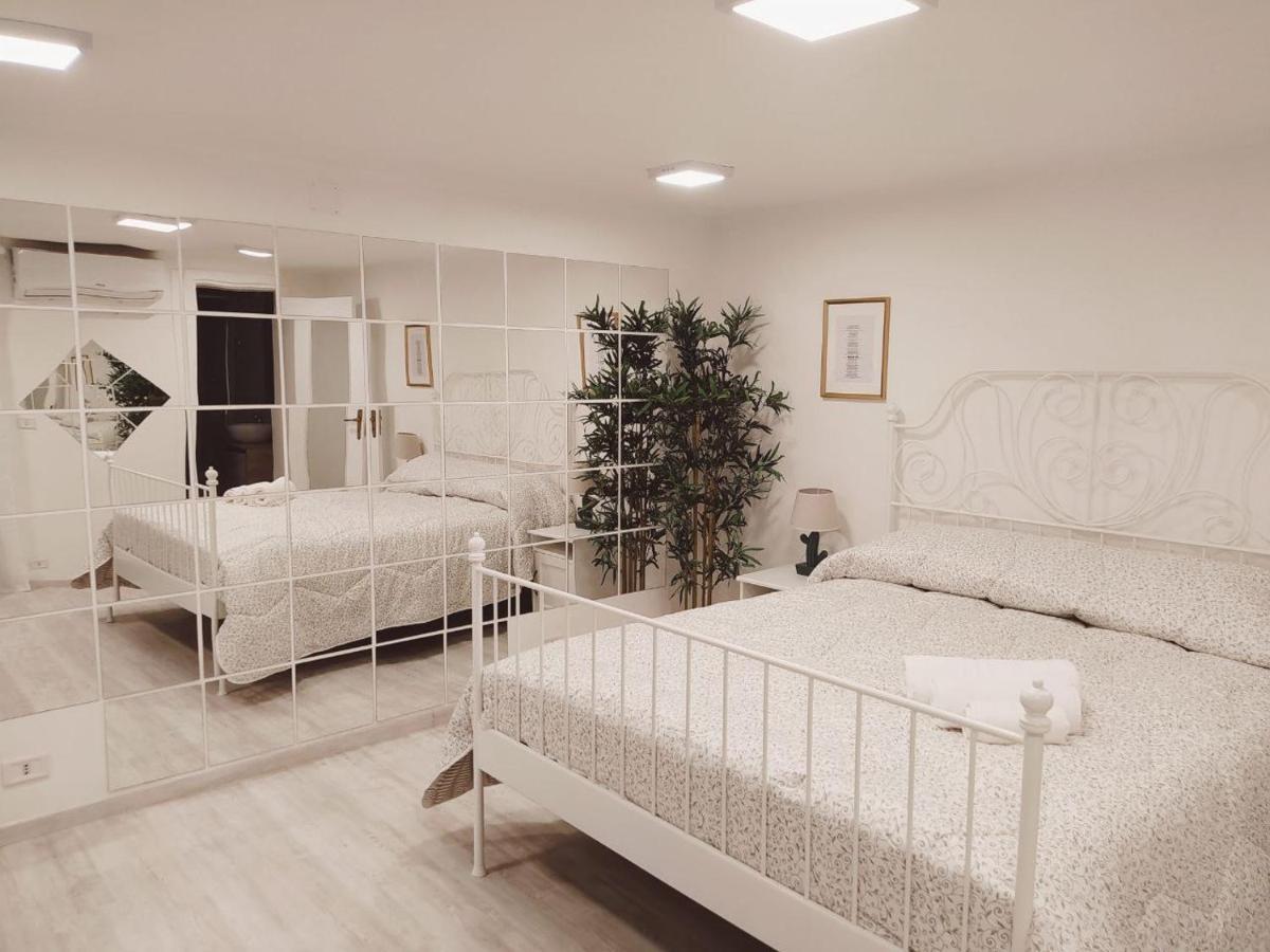 Interno25 Apartment Таранто Екстериор снимка