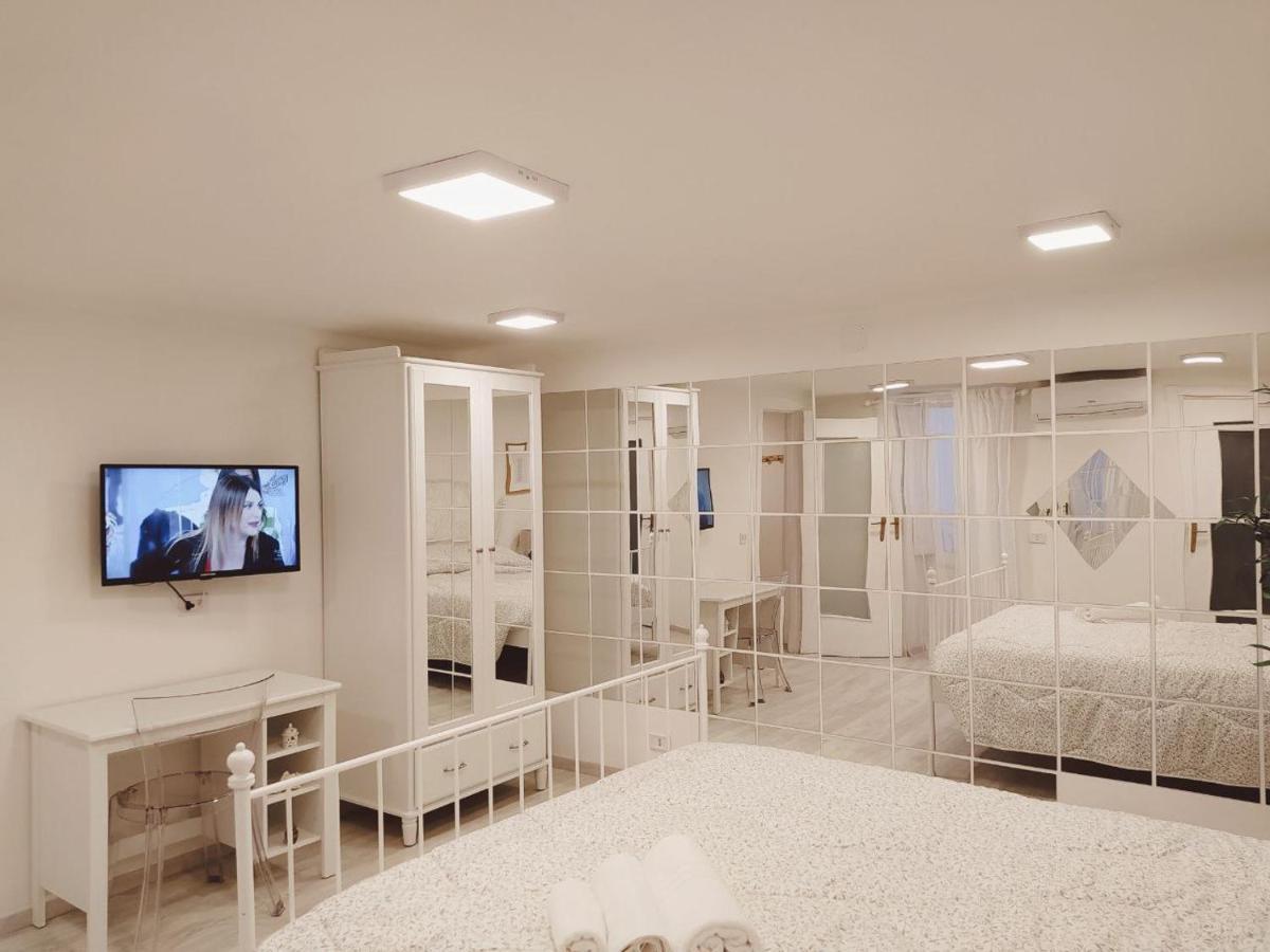 Interno25 Apartment Таранто Екстериор снимка